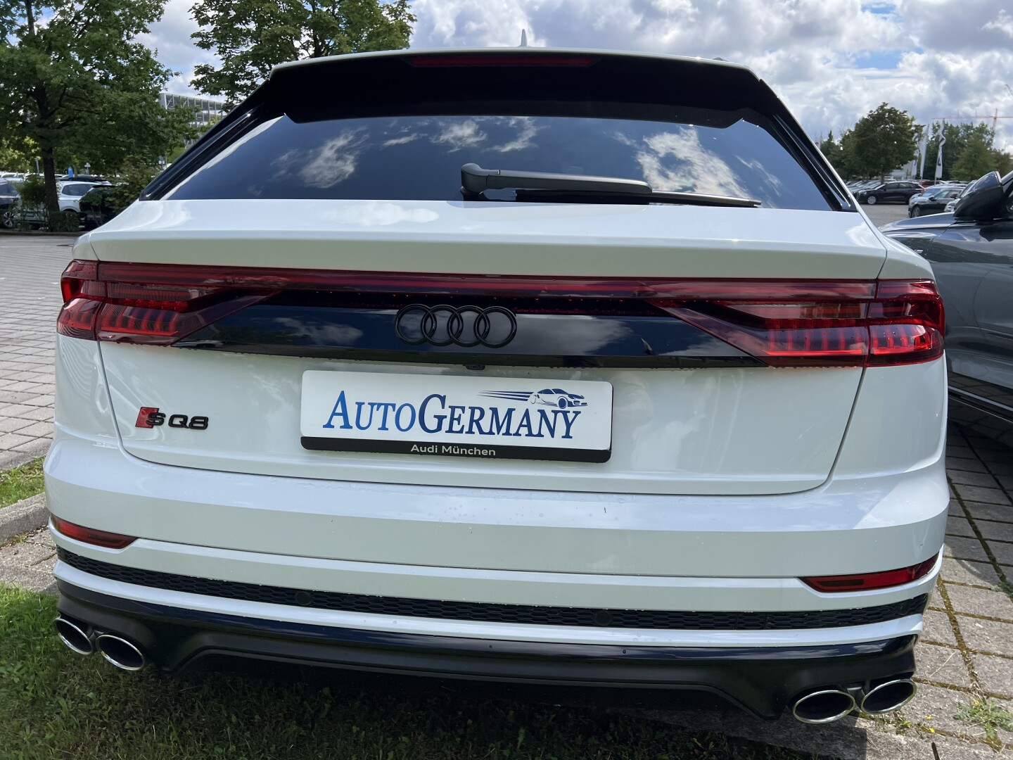 Audi SQ8 4.0TDI Black-Paket Individual Matrix З Німеччини (119814)