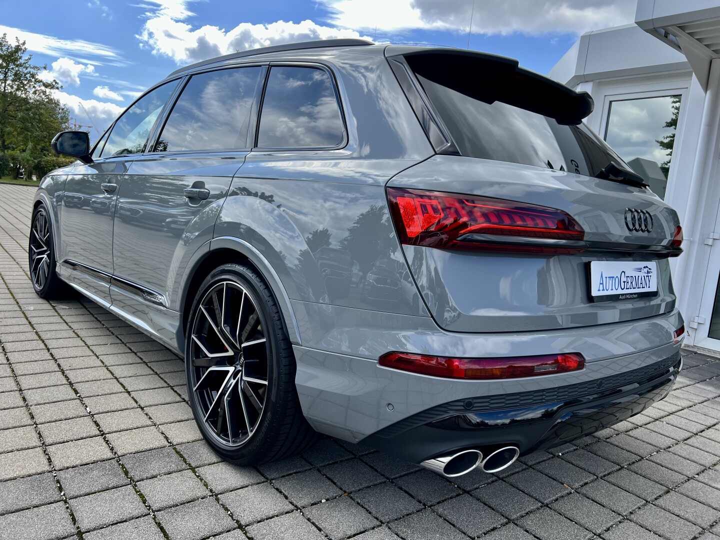 Audi SQ7 4.0TFSI 507PS Competition Plus Black-Paket З Німеччини (119904)