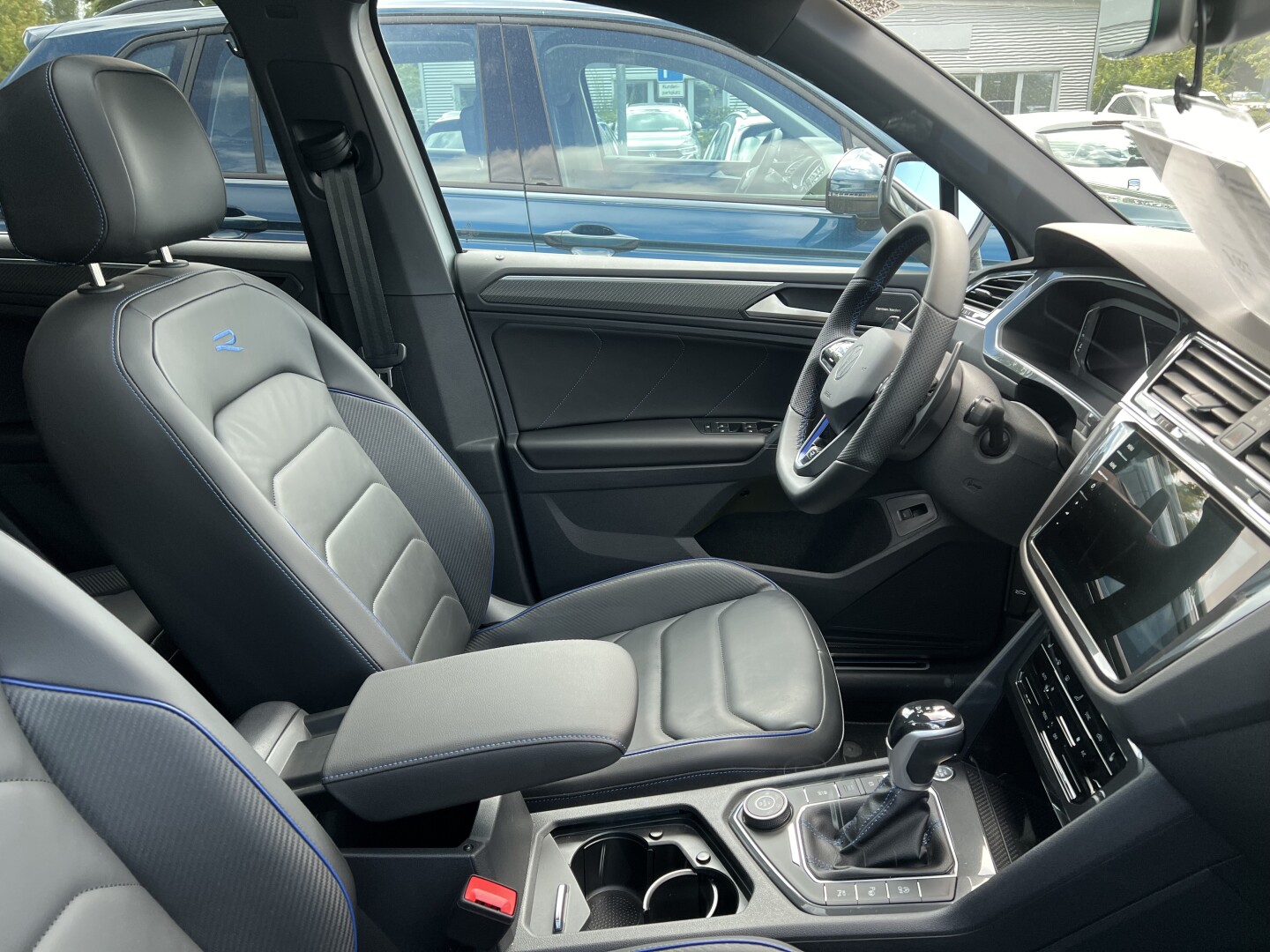 VW Tiguan R 2.0TSI 320PS 4Motion DSG IQ-LED Aus Deutschland (120123)