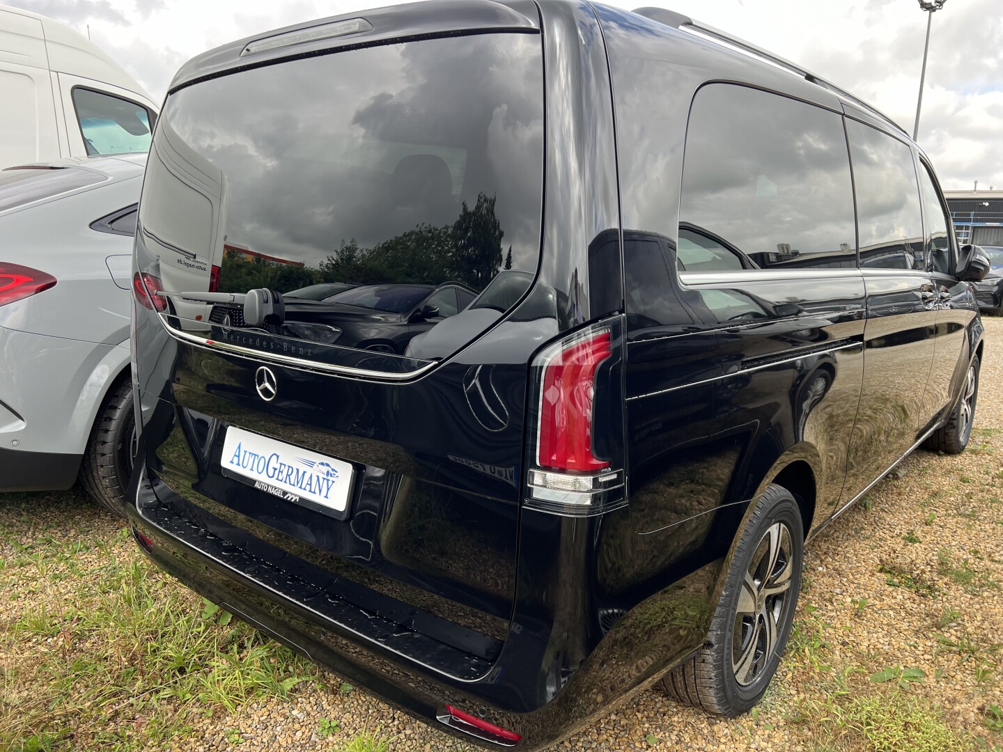 Mercedes-Benz V300d 4Matic Avantgarde Extra Long From Germany (120220)