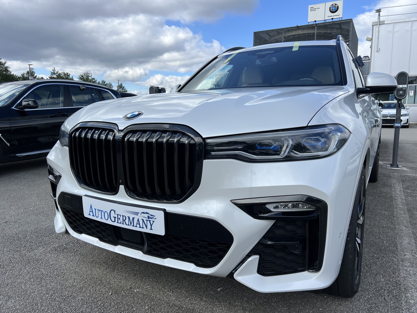 BMW X7 xDrive 40d M-Sport Black Paket Laser From Germany (120275)