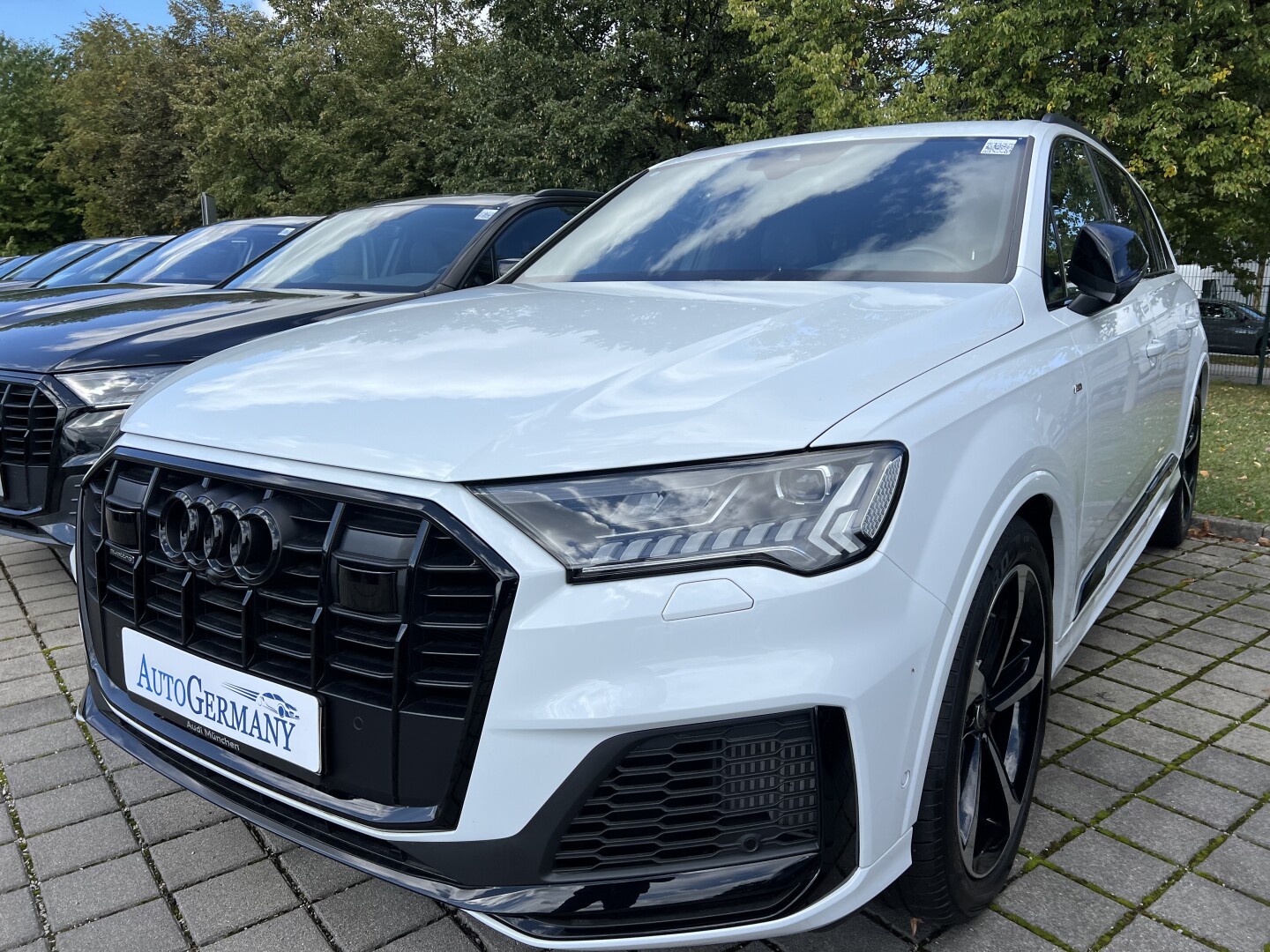 Audi Q7 S-Line 55TFSIe 381PS Black-Paket Matrix З Німеччини (120297)