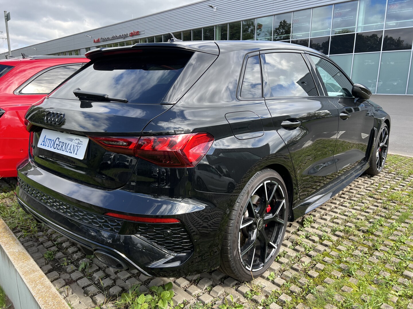 Audi RS3 Sportback 2.5TFSI Quattro Black-Paket Aus Deutschland (120403)