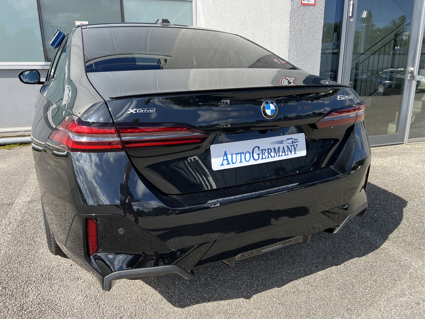 BMW 520d xDrive G60 M-Sport Black-Paket From Germany (120539)