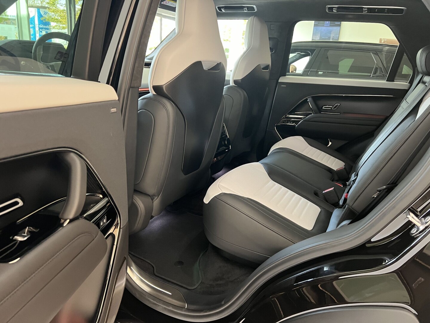 Range Rover Sport P635 SV Edition One Black З Німеччини (120927)