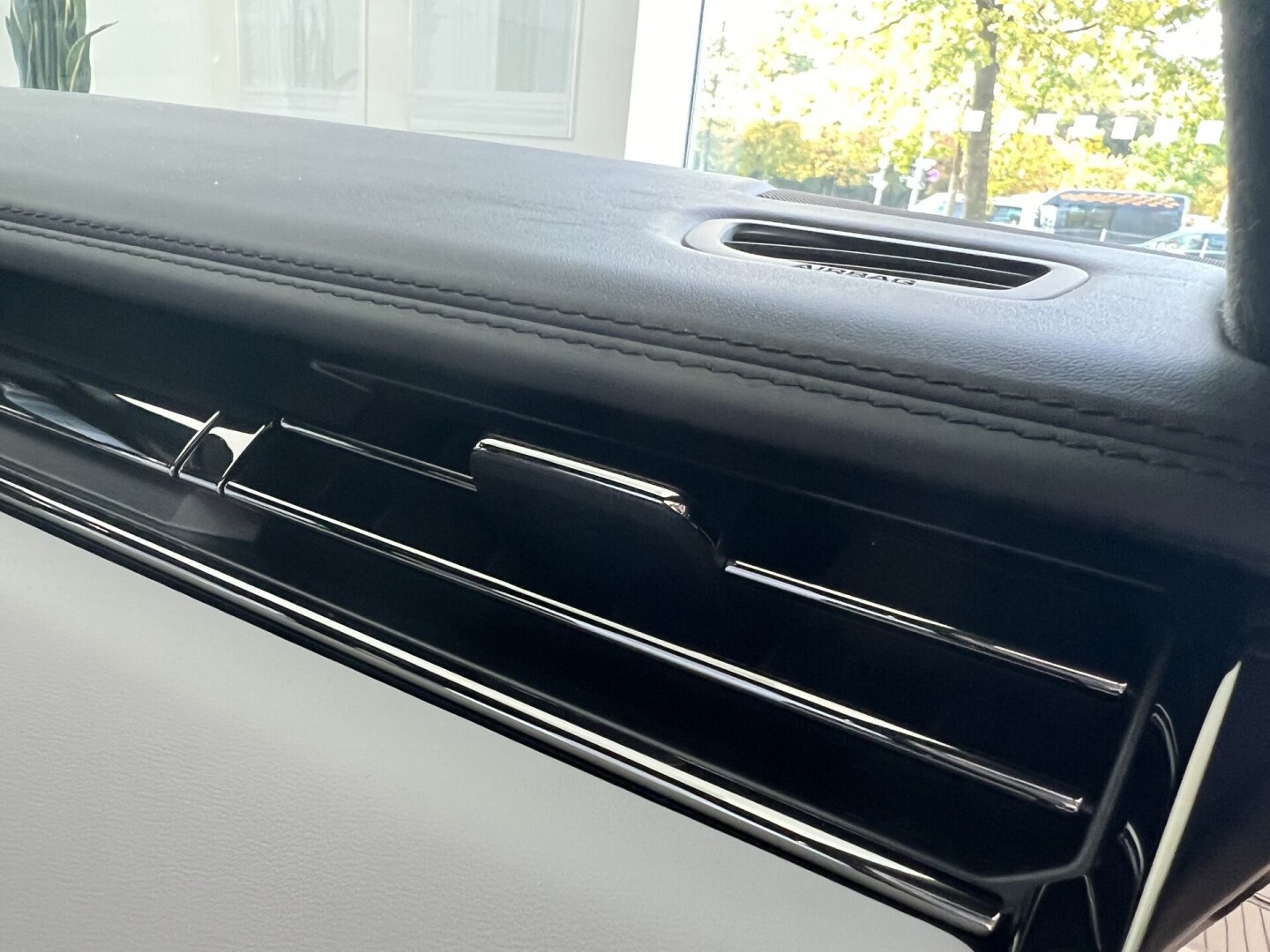 Range Rover Sport P635 SV Edition One Black З Німеччини (120911)