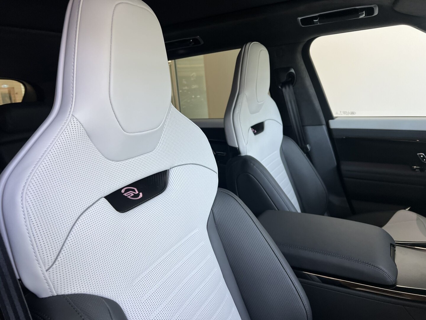 Range Rover Sport P635 SV Edition One Black З Німеччини (120907)