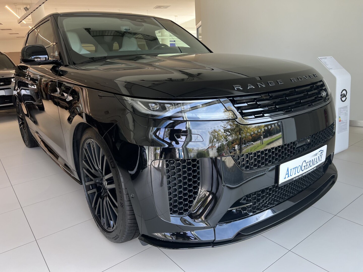 Range Rover Sport P635 SV Edition One Black З Німеччини (120900)