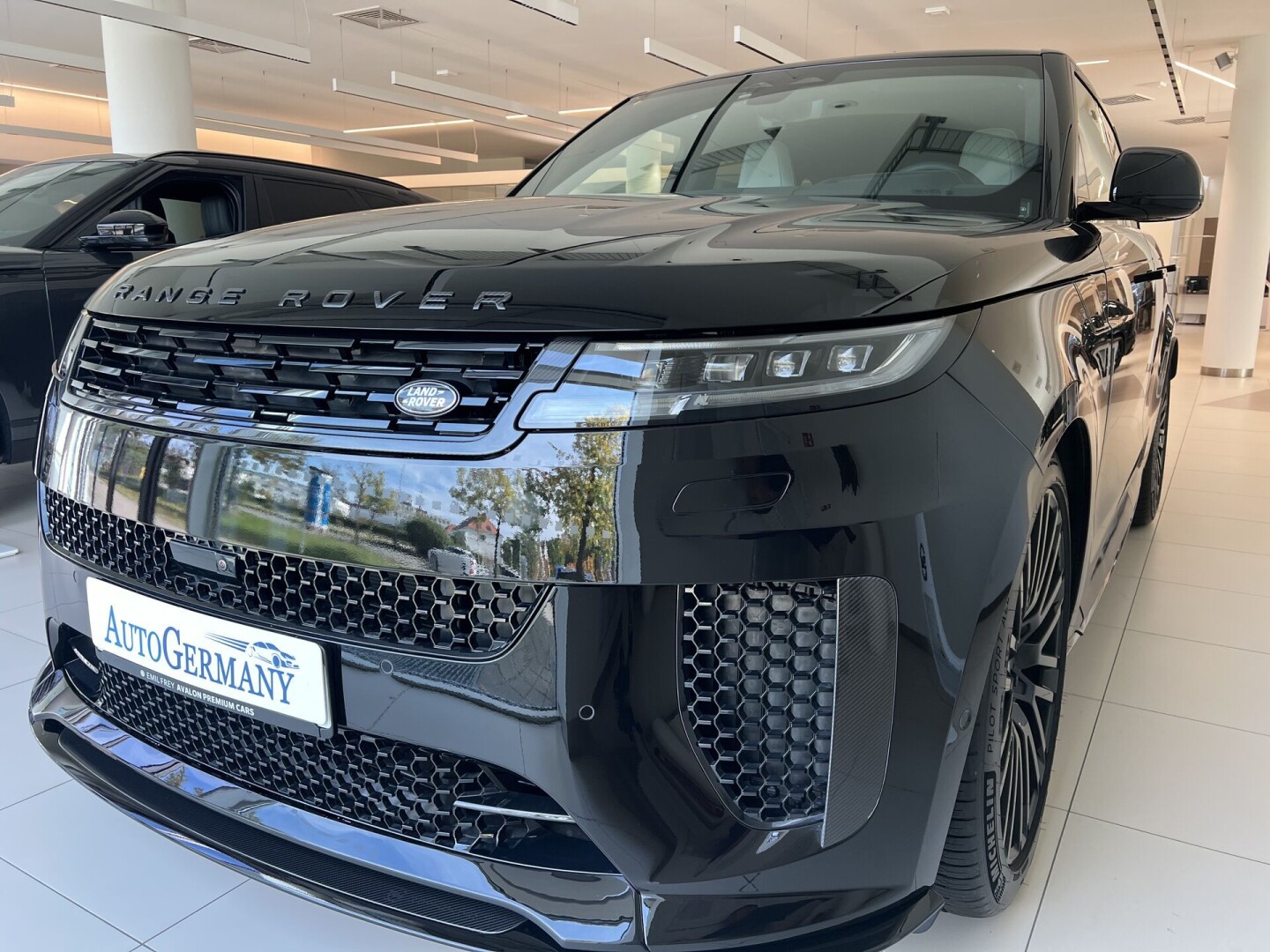 Range Rover Sport P635 SV Edition One Black З Німеччини (120903)