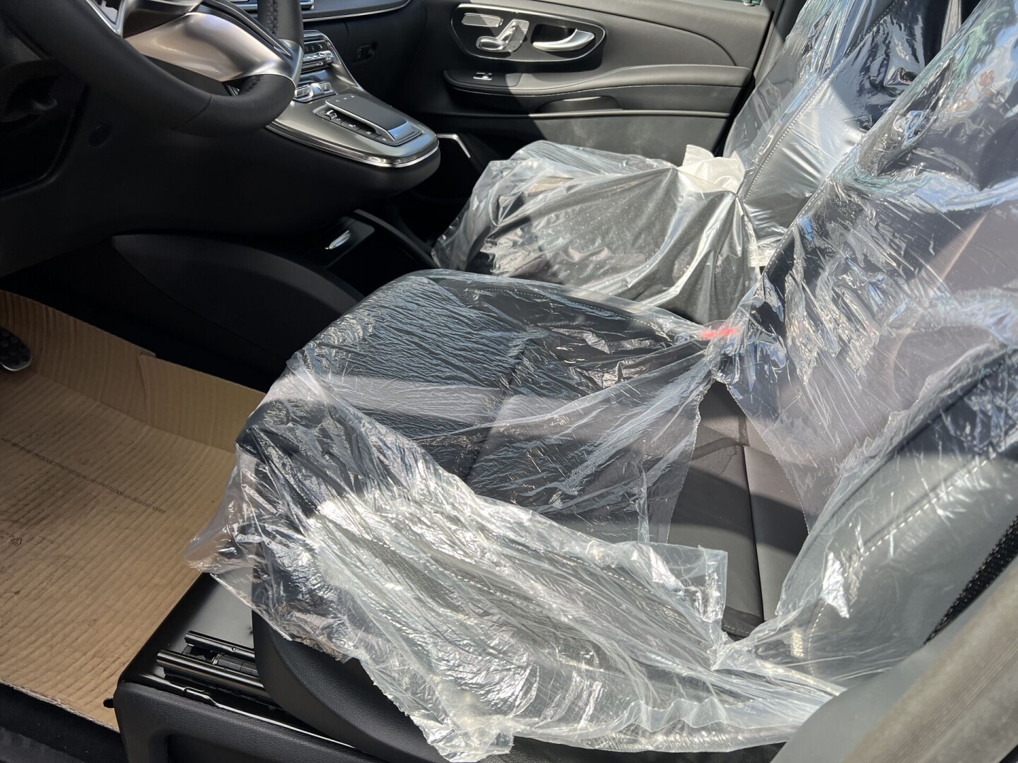 Mercedes-Benz V300d 4Matic Airmatic Avantgarde Extralang 7-Seat З Німеччини (120994)