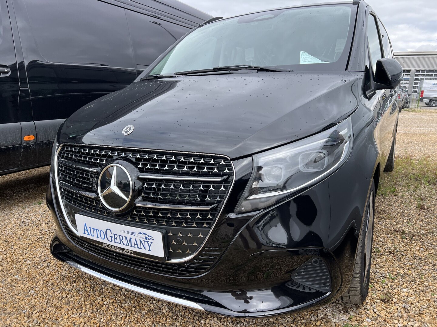Mercedes-Benz V300d 4Matic Airmatic Avantgarde Extralang 7-Seat З Німеччини (120980)