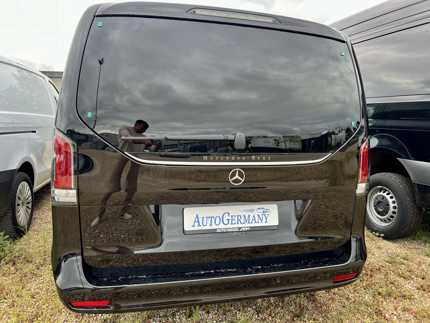 Mercedes-Benz V300d 4Matic Airmatic Avantgarde Extralang 7-Seat З Німеччини (120977)