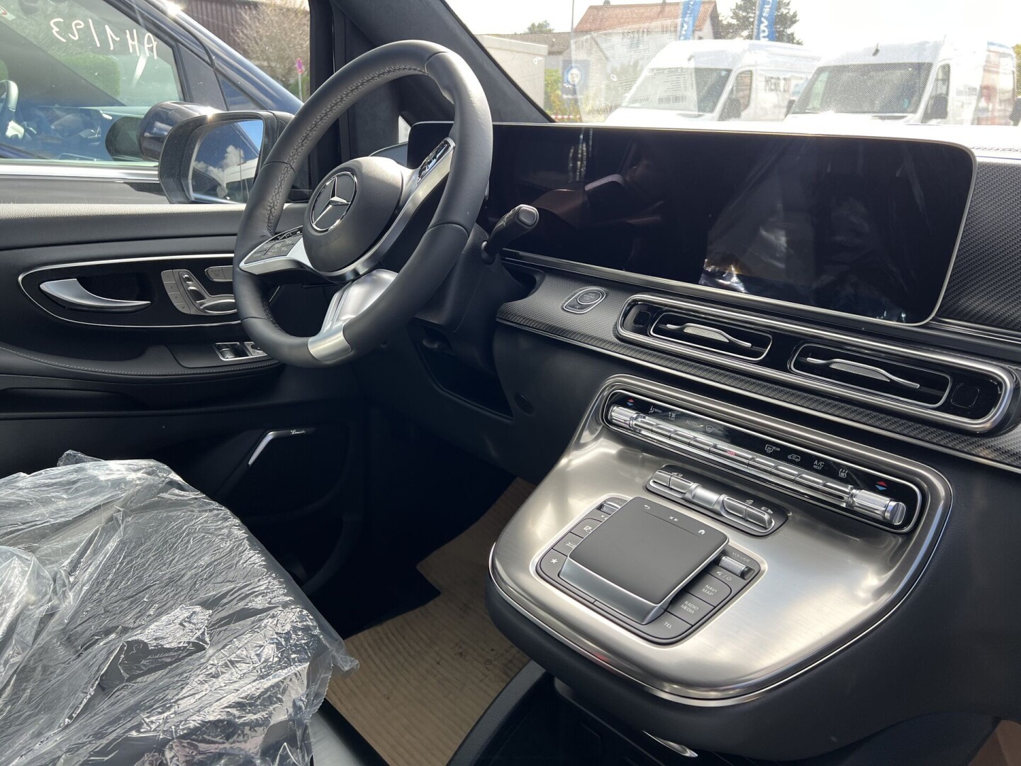 Mercedes-Benz V300d 4Matic Airmatic Avantgarde Extralang 7-Seat З Німеччини (121002)