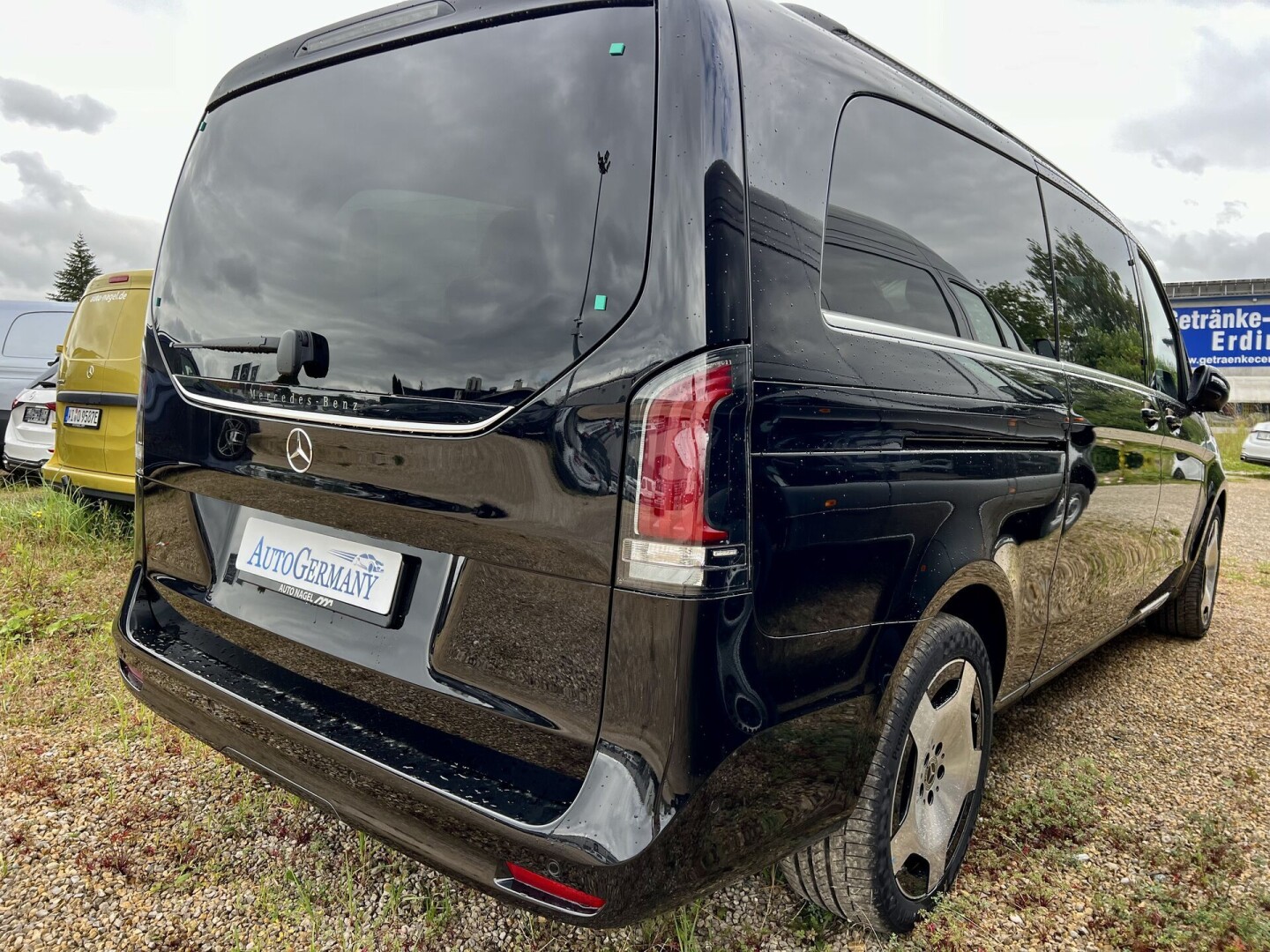 Mercedes-Benz V300d 4Matic Airmatic Avantgarde Extralang 7-Seat З Німеччини (120974)