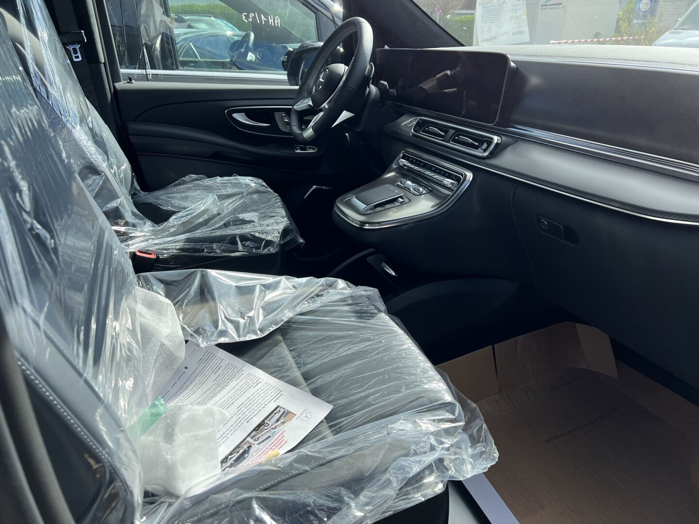 Mercedes-Benz V300d 4Matic Airmatic Avantgarde Extralang 7-Seat З Німеччини (121001)