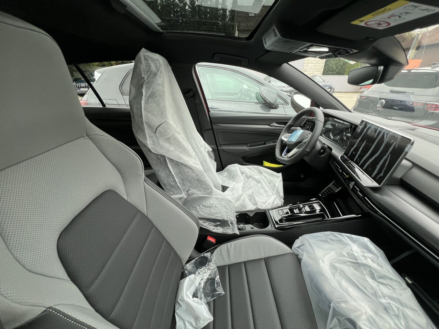 VW Golf 8 GTE 1,5 eHybrid 272PS DSG IQ-LED З Німеччини (121080)