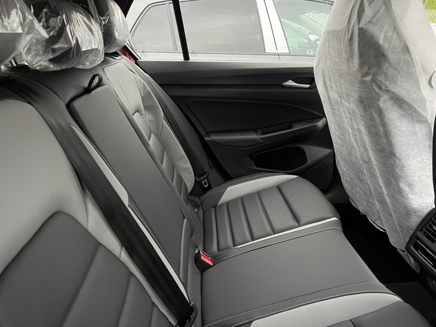 VW Golf 8 GTE 1,5 eHybrid 272PS DSG IQ-LED З Німеччини (121079)