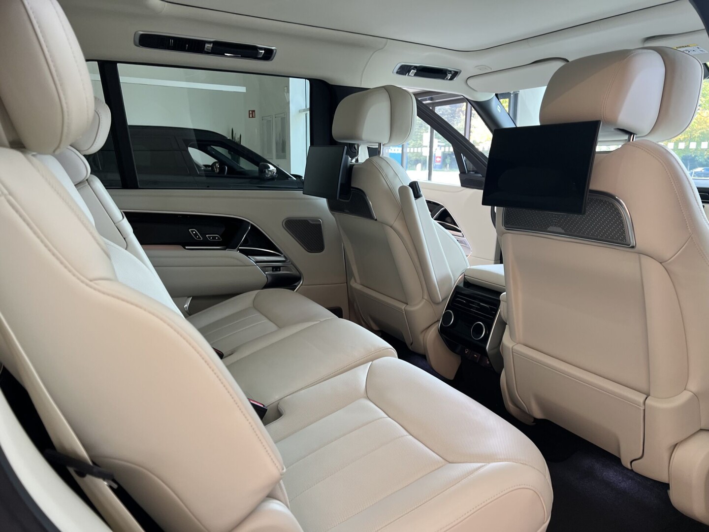 Land Rover Range Rover Autobiography P530 LWB SHADOW З Німеччини (121095)