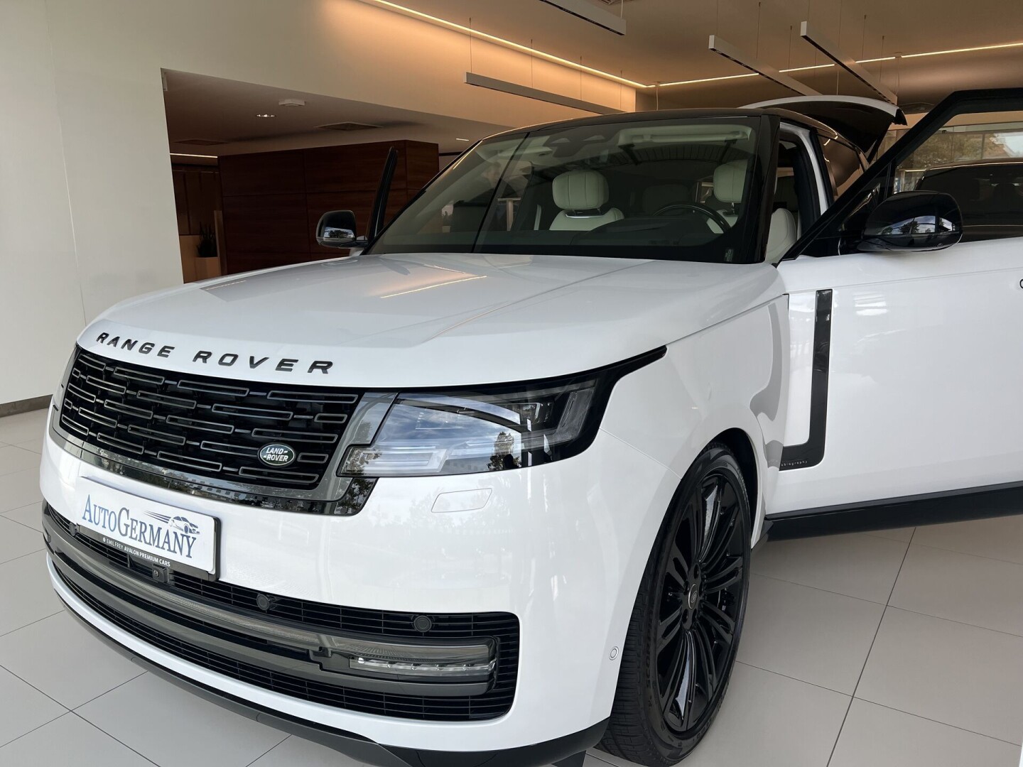 Land Rover Range Rover Autobiography P530 LWB SHADOW З Німеччини (121117)