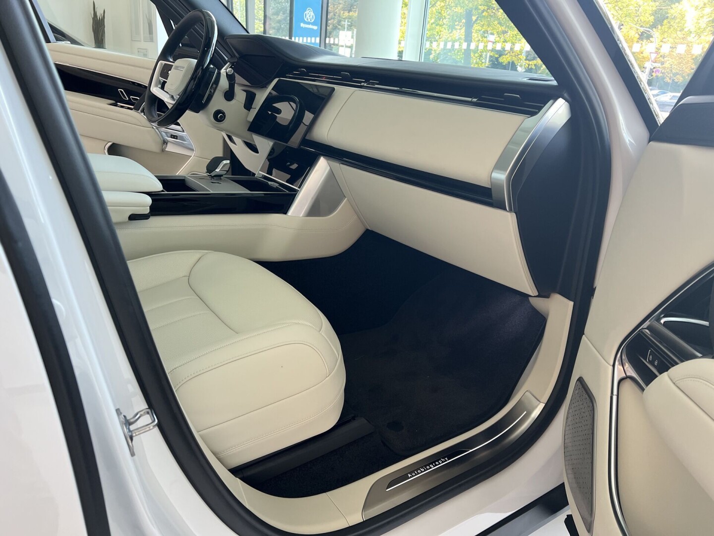 Land Rover Range Rover Autobiography P530 LWB SHADOW З Німеччини (121124)