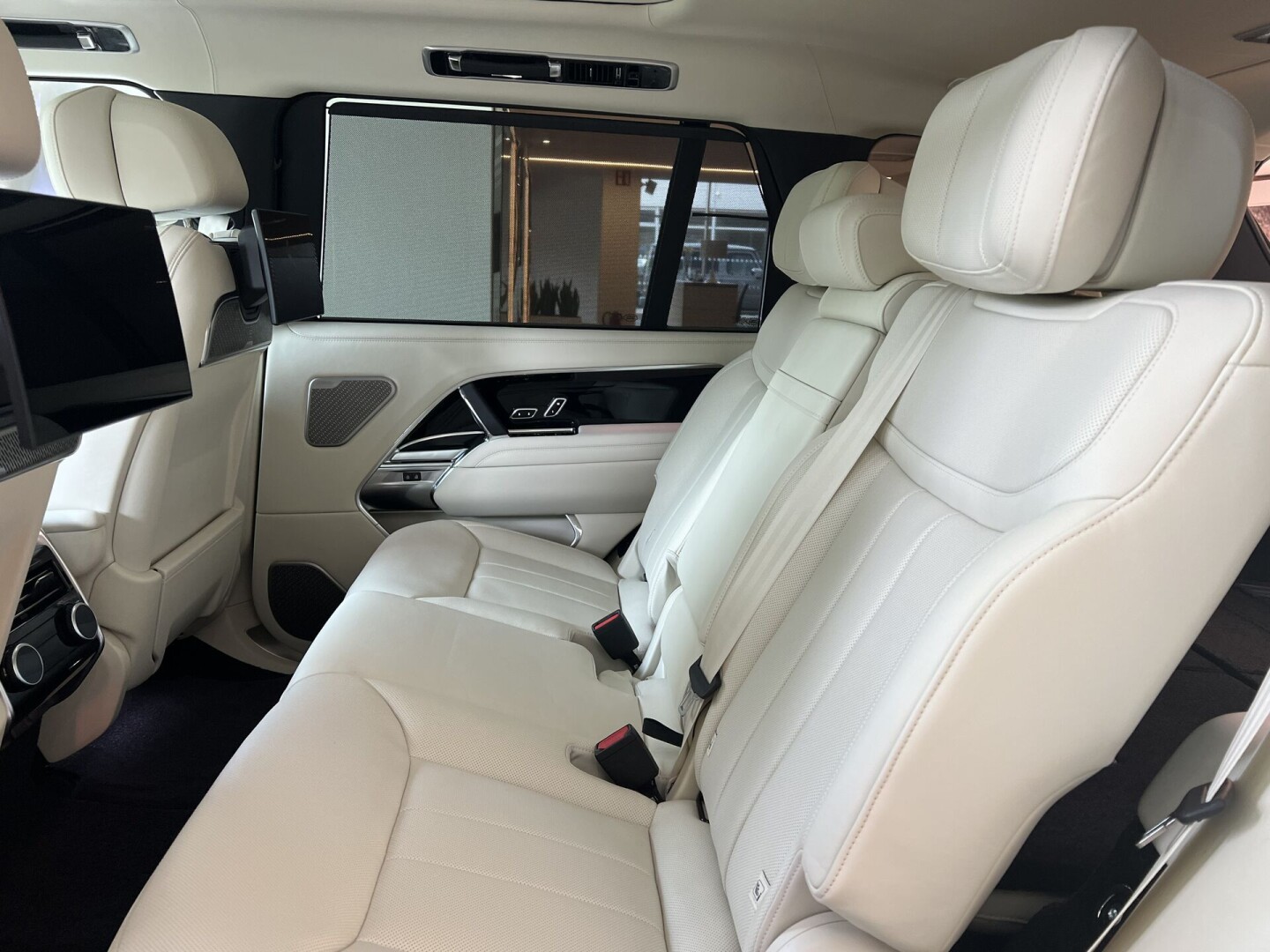 Land Rover Range Rover Autobiography P530 LWB SHADOW З Німеччини (121103)