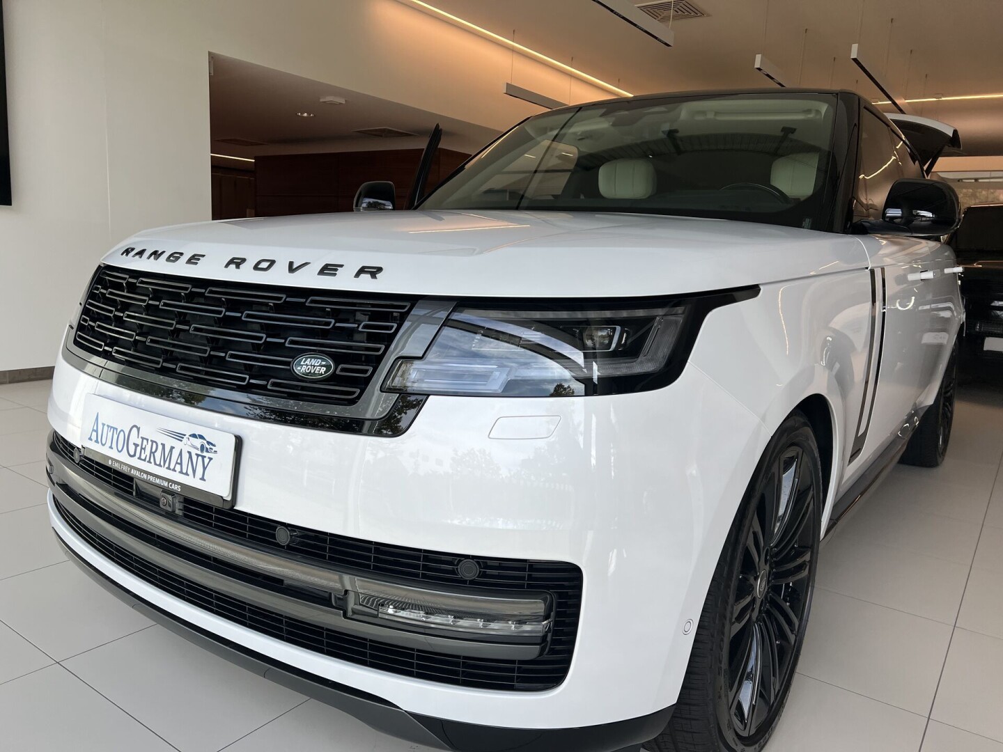 Land Rover Range Rover Autobiography P530 LWB SHADOW З Німеччини (121116)