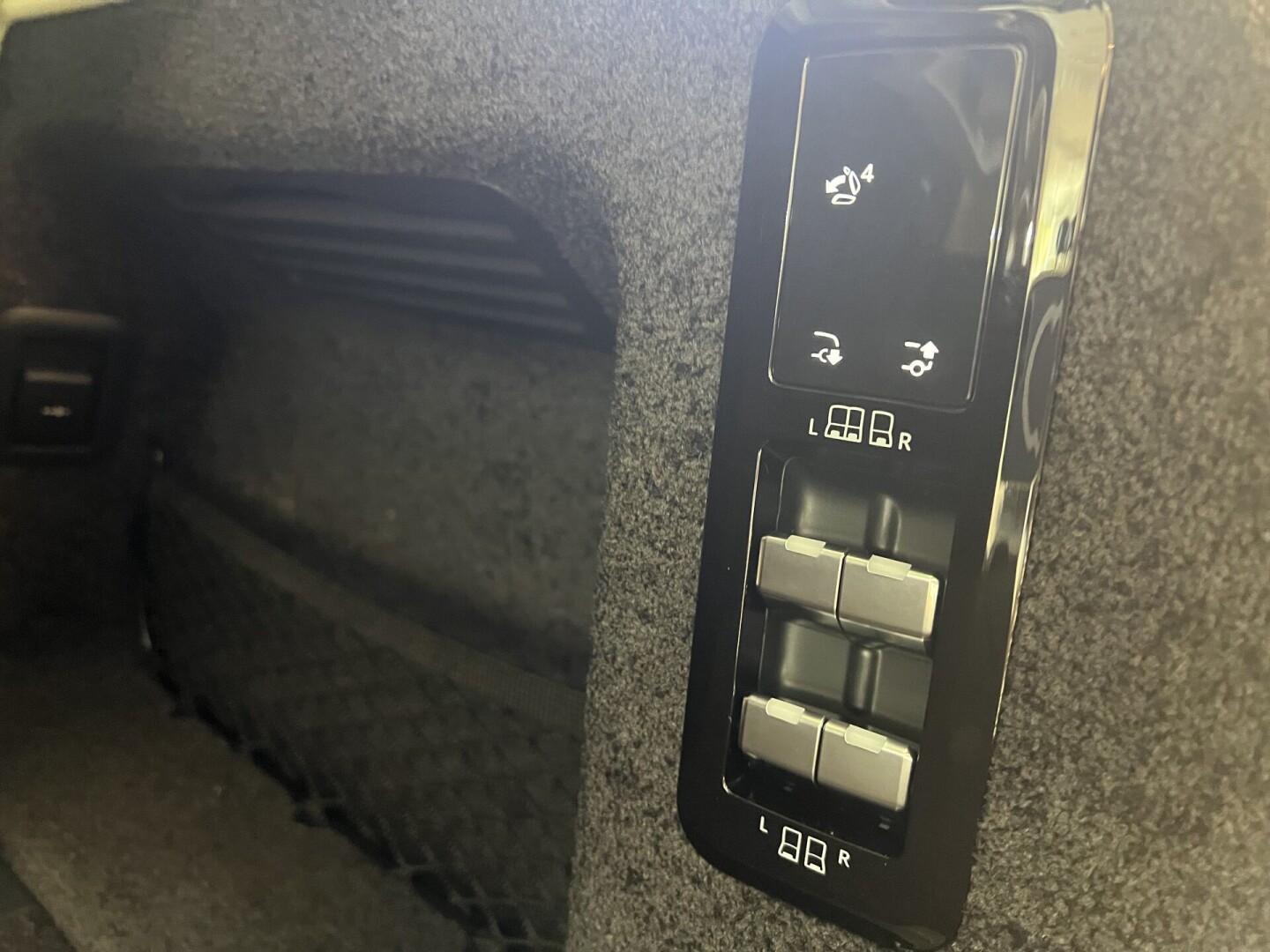 Land Rover Range Rover Autobiography P530 LWB SHADOW З Німеччини (121101)