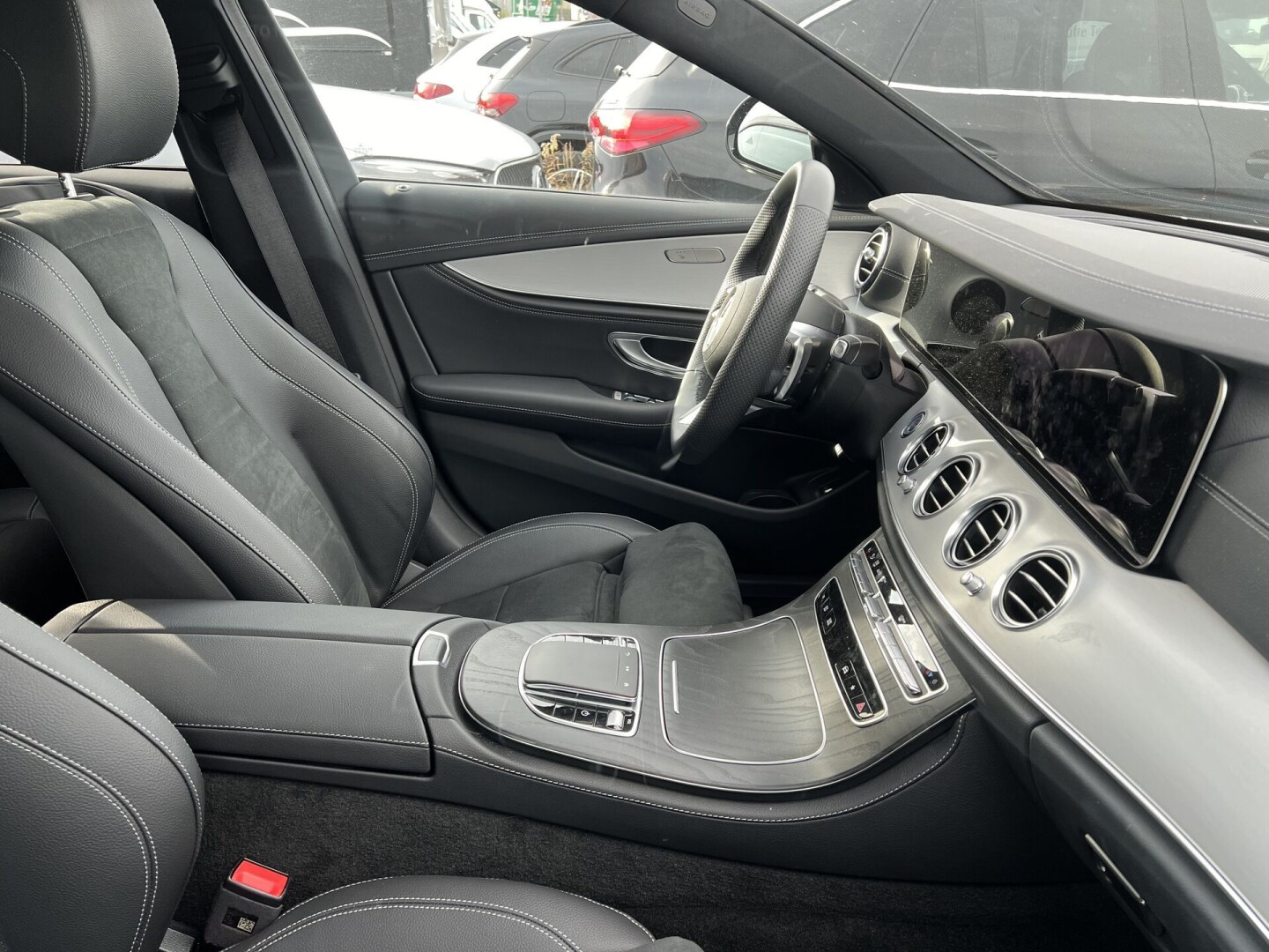 Mercedes-Benz E400d 330PS 4-Matic AMG  З Німеччини (121149)