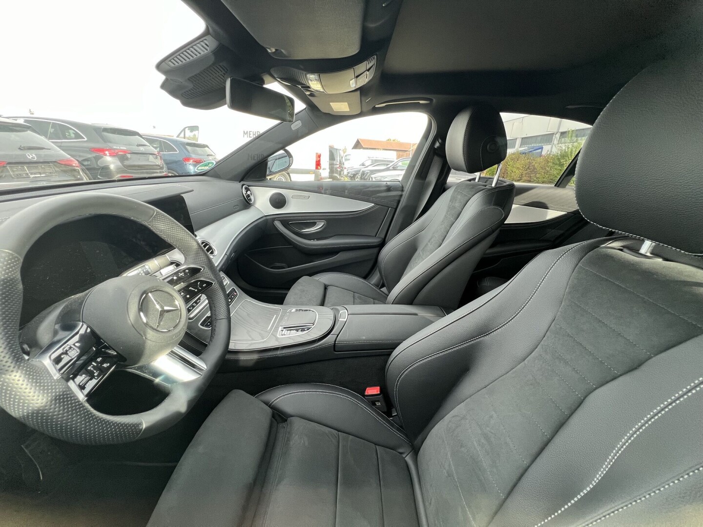 Mercedes-Benz E400d 330PS 4-Matic AMG  З Німеччини (121136)