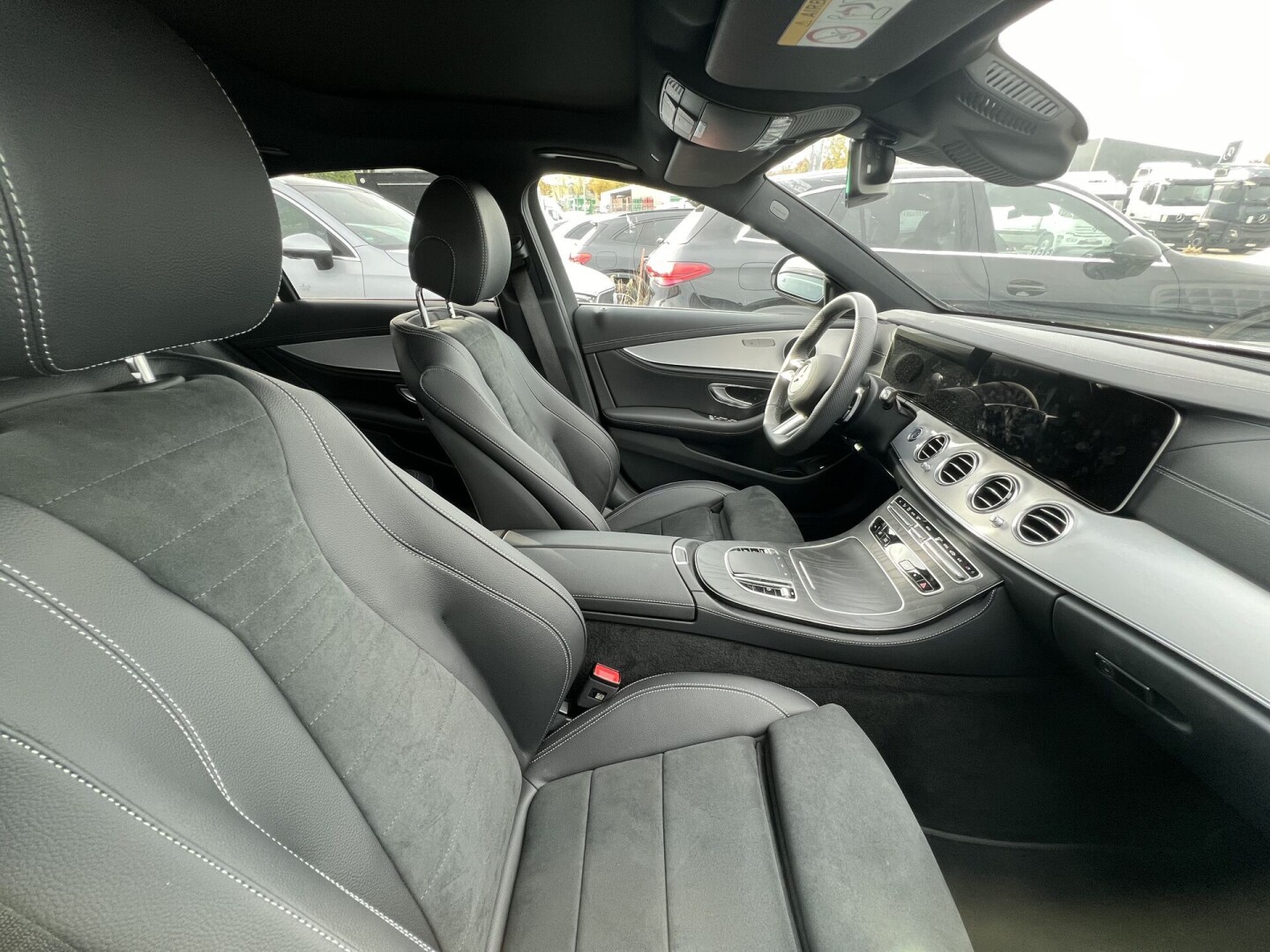 Mercedes-Benz E400d 330PS 4-Matic AMG  З Німеччини (121148)