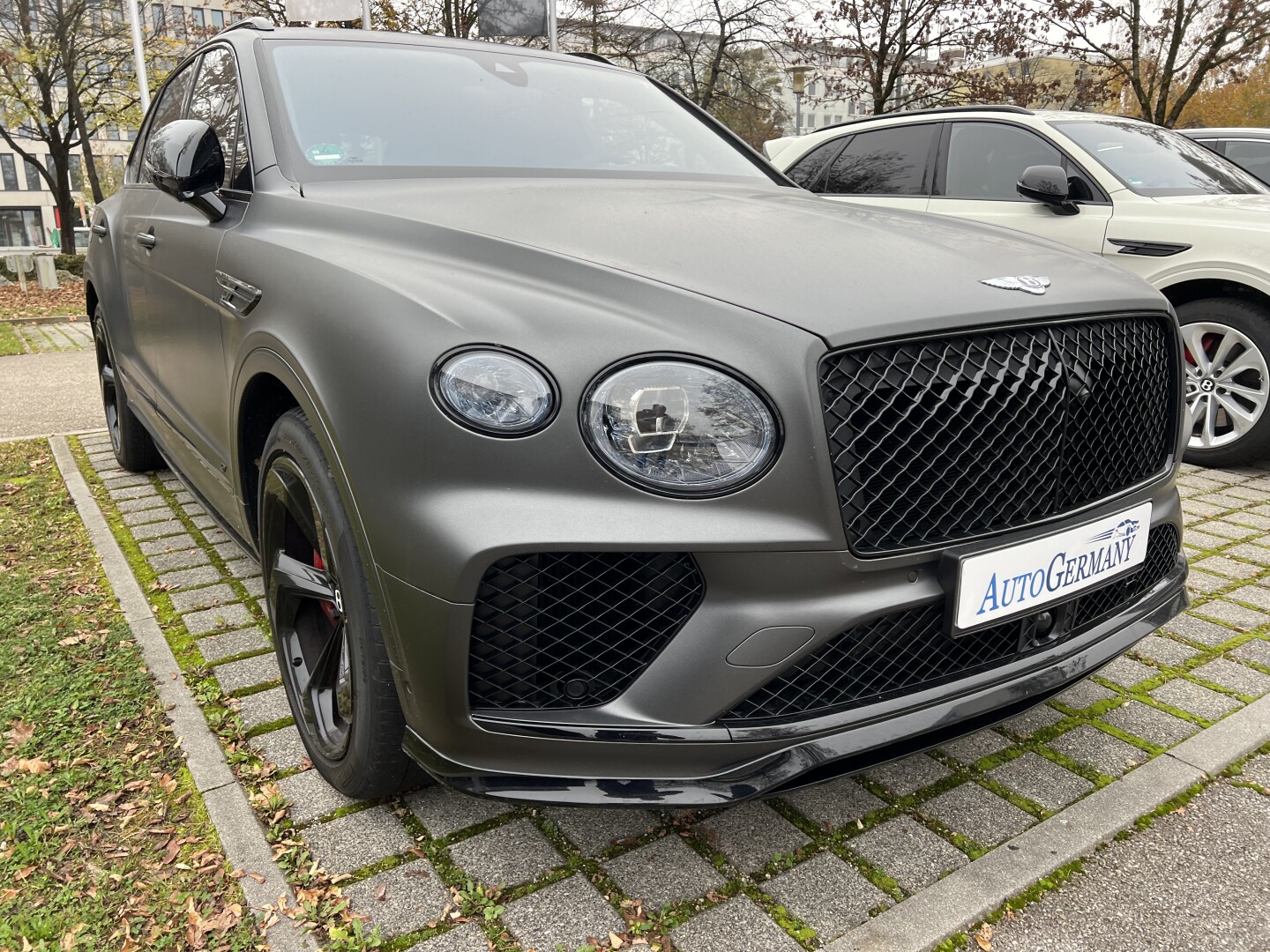 Bentley Bentayga 4.0 V8 Azure 551PS Magno-Matt Individual З Німеччини (122866)