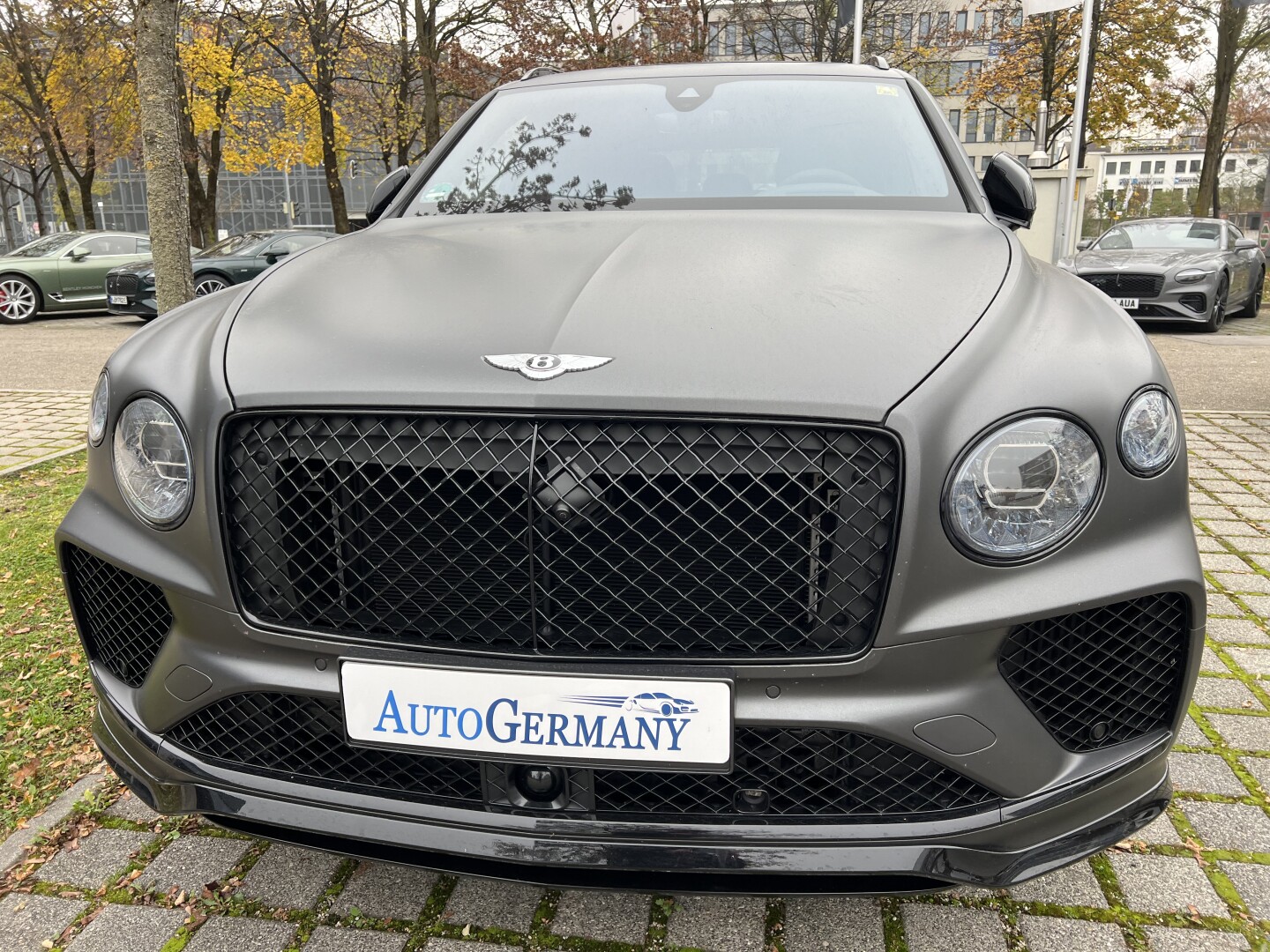 Bentley Bentayga 4.0 V8 Azure 551PS Magno-Matt Individual З Німеччини (122863)