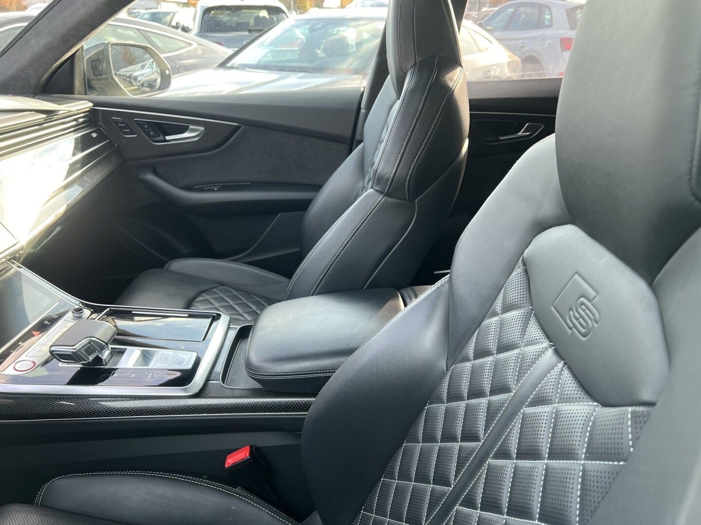 Audi SQ8 4.0TDI Black-Paket Individual HD-Matrix  З Німеччини (122928)