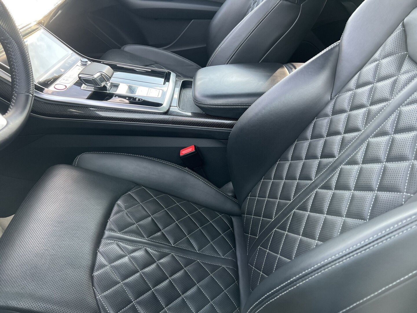 Audi SQ8 4.0TDI Black-Paket Individual HD-Matrix  З Німеччини (122929)