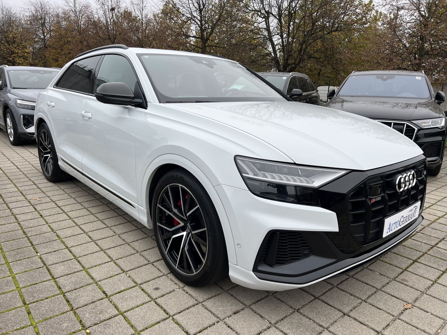 Audi SQ8 4.0TDI Black-Paket Individual HD-Matrix  З Німеччини (122909)