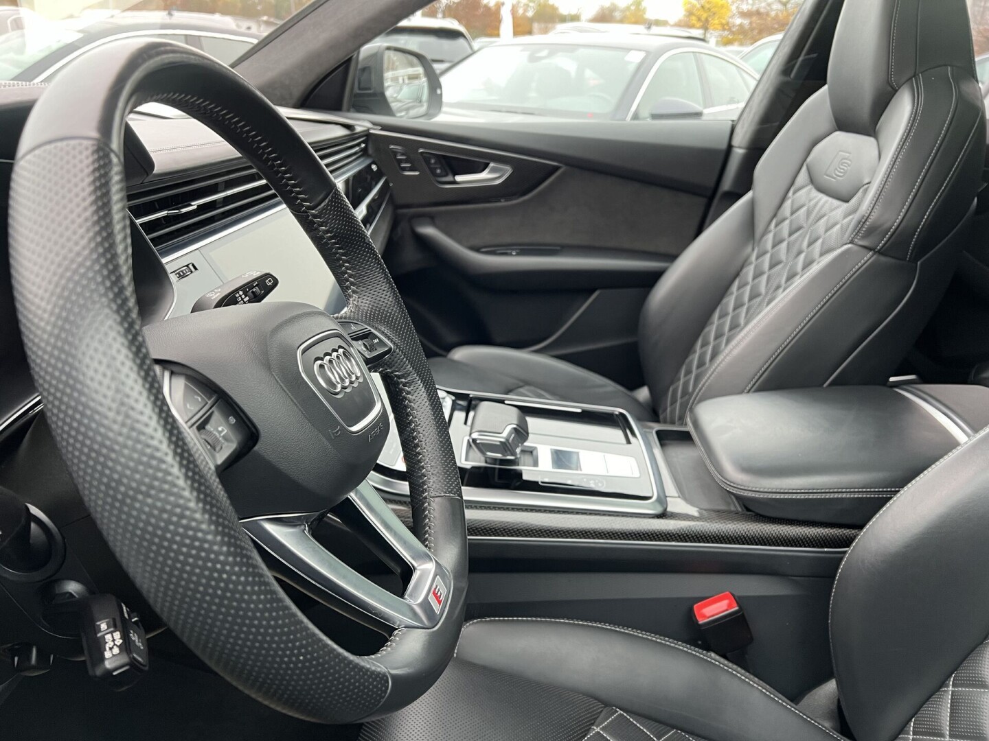 Audi SQ8 4.0TDI Black-Paket Individual HD-Matrix  З Німеччини (122895)