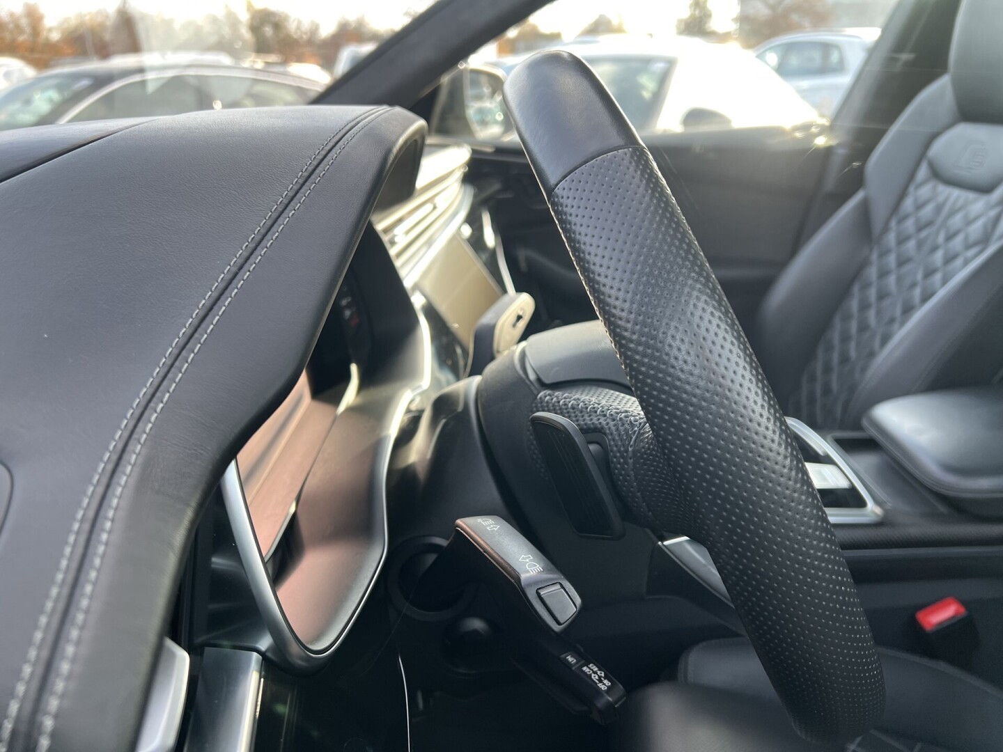 Audi SQ8 4.0TDI Black-Paket Individual HD-Matrix  З Німеччини (122931)