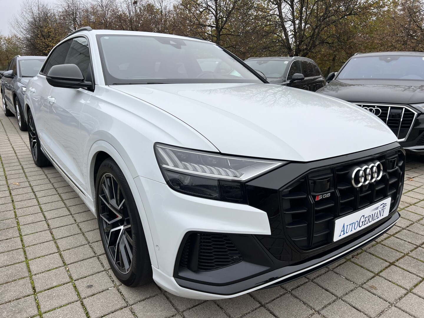 Audi SQ8 4.0TDI Black-Paket Individual HD-Matrix  З Німеччини (122910)