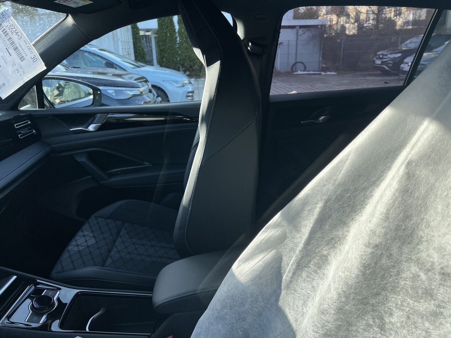 VW Tiguan 2.0TDI 193PS R-Line 4Motion IQ-Light DSG З Німеччини (122989)