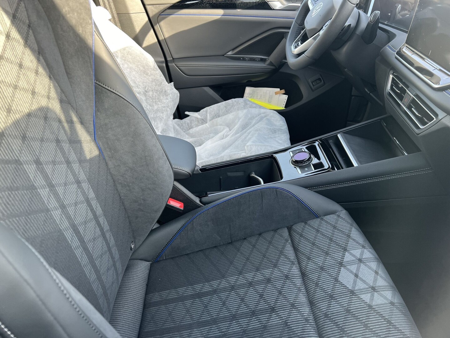 VW Tiguan 2.0TDI 193PS R-Line 4Motion IQ-Light DSG З Німеччини (122976)
