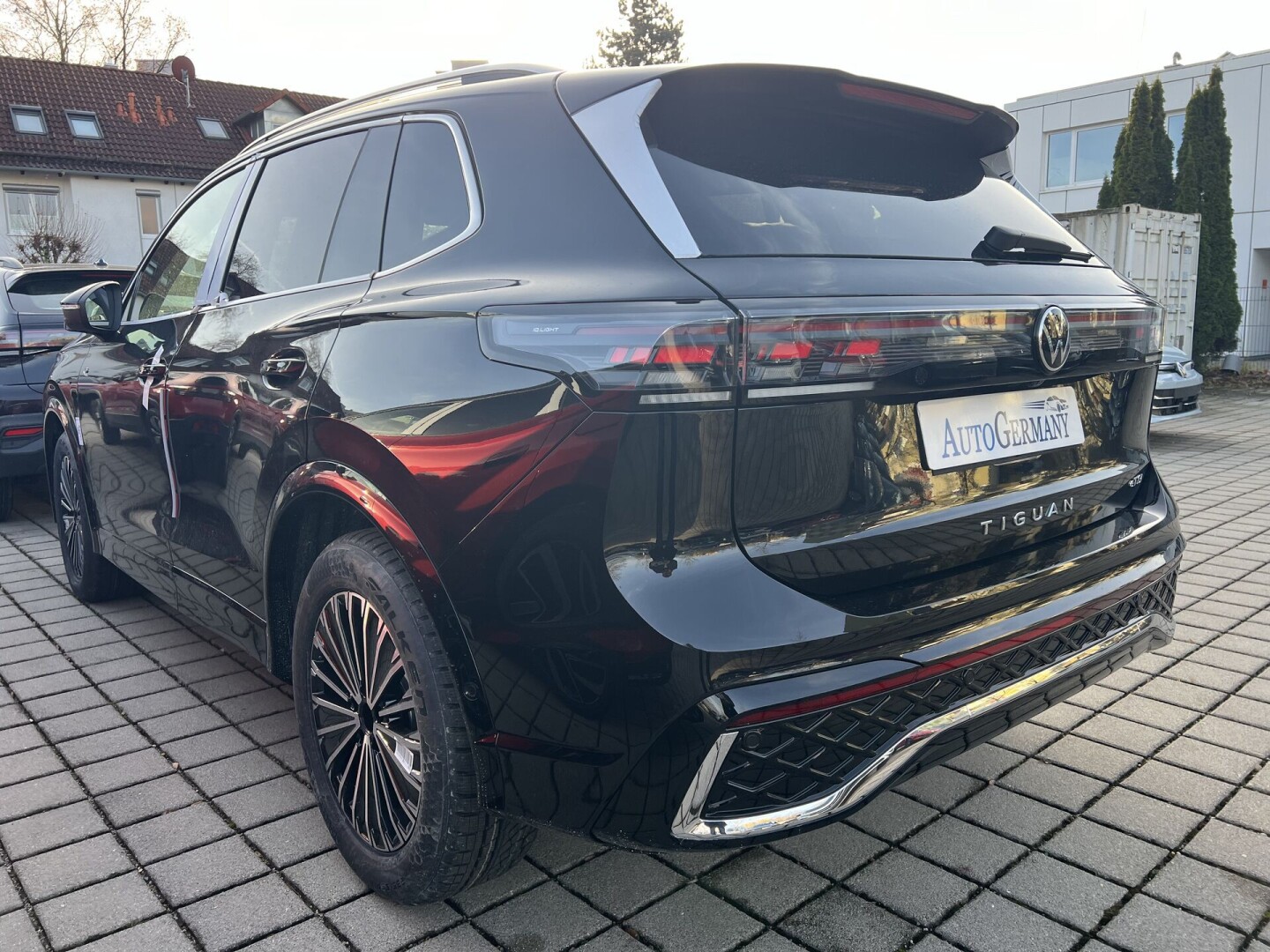 VW Tiguan 2.0TDI 193PS R-Line 4Motion IQ-Light DSG З Німеччини (122978)