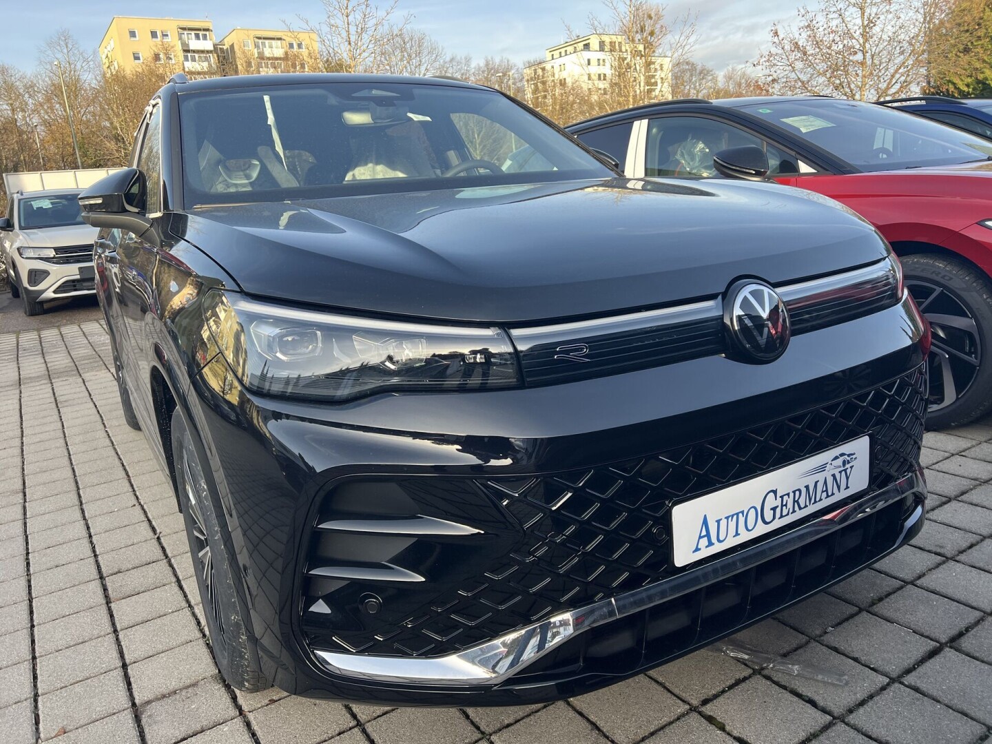 VW Tiguan 2.0TDI 193PS R-Line 4Motion IQ-Light DSG З Німеччини (122994)