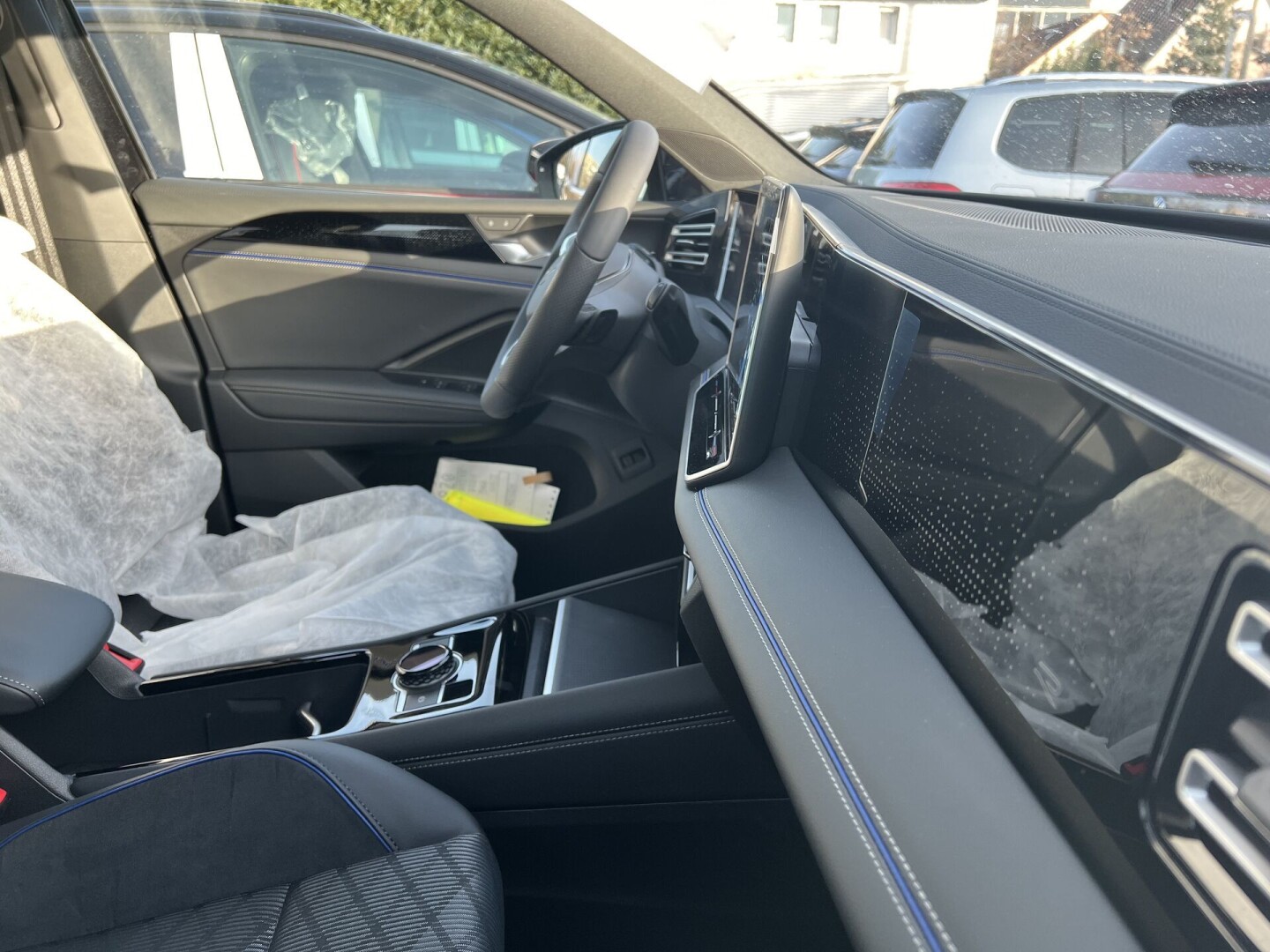 VW Tiguan 2.0TDI 193PS R-Line 4Motion IQ-Light DSG З Німеччини (122975)