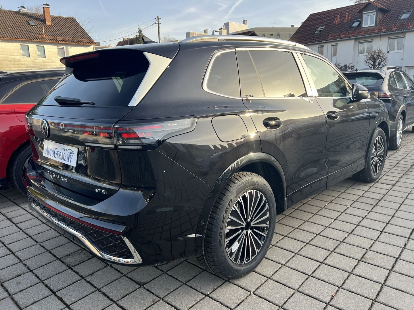 VW Tiguan 2.0TDI 193PS R-Line 4Motion IQ-Light DSG З Німеччини (122983)