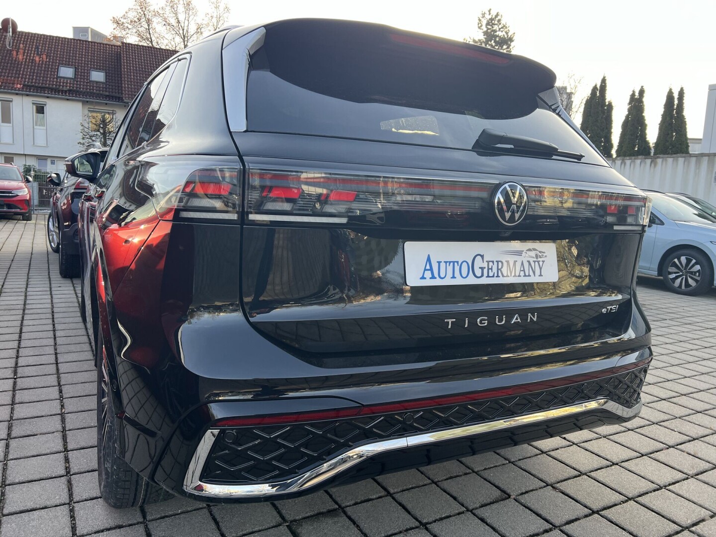 VW Tiguan 2.0TDI 193PS R-Line 4Motion IQ-Light DSG З Німеччини (122980)