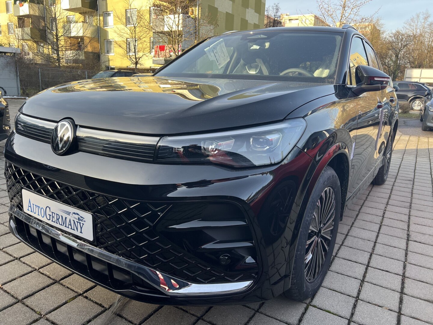 VW Tiguan 2.0TDI 193PS R-Line 4Motion IQ-Light DSG З Німеччини (122992)