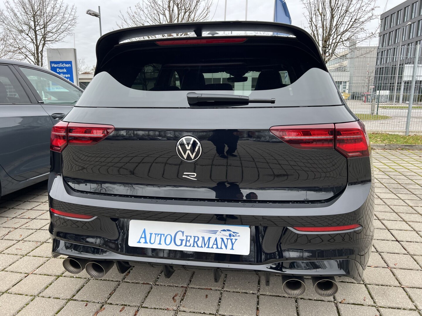 VW Golf 8 R 2.0 TSI DSG 4-Motion Performance  З Німеччини (123089)