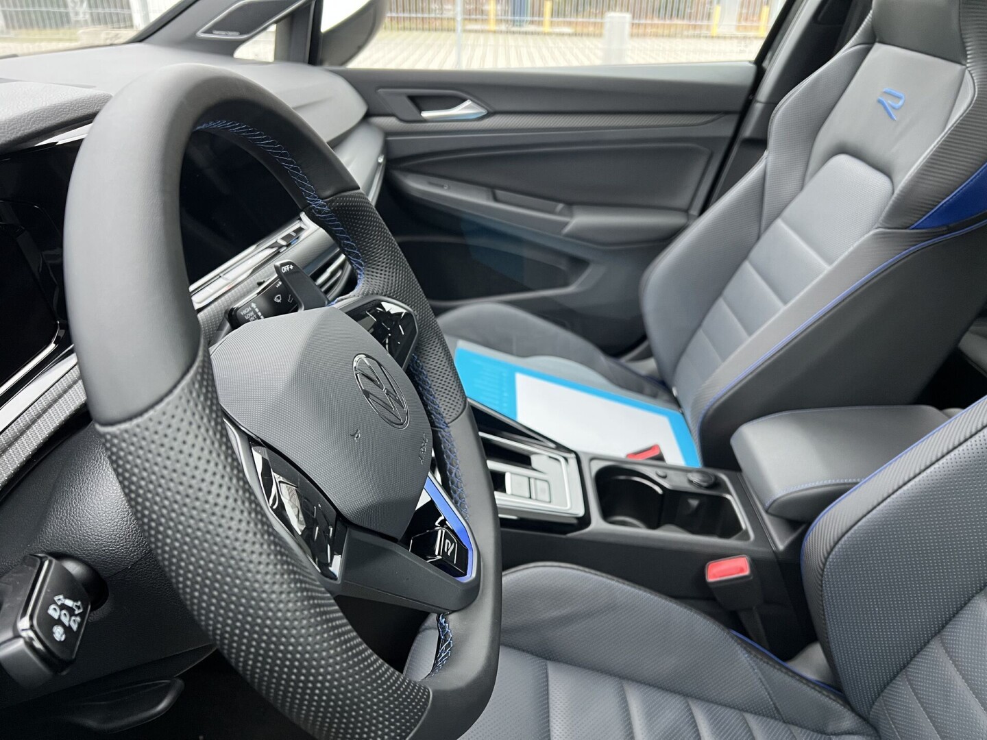 VW Golf 8 R 2.0 TSI DSG 4-Motion Performance  З Німеччини (123079)