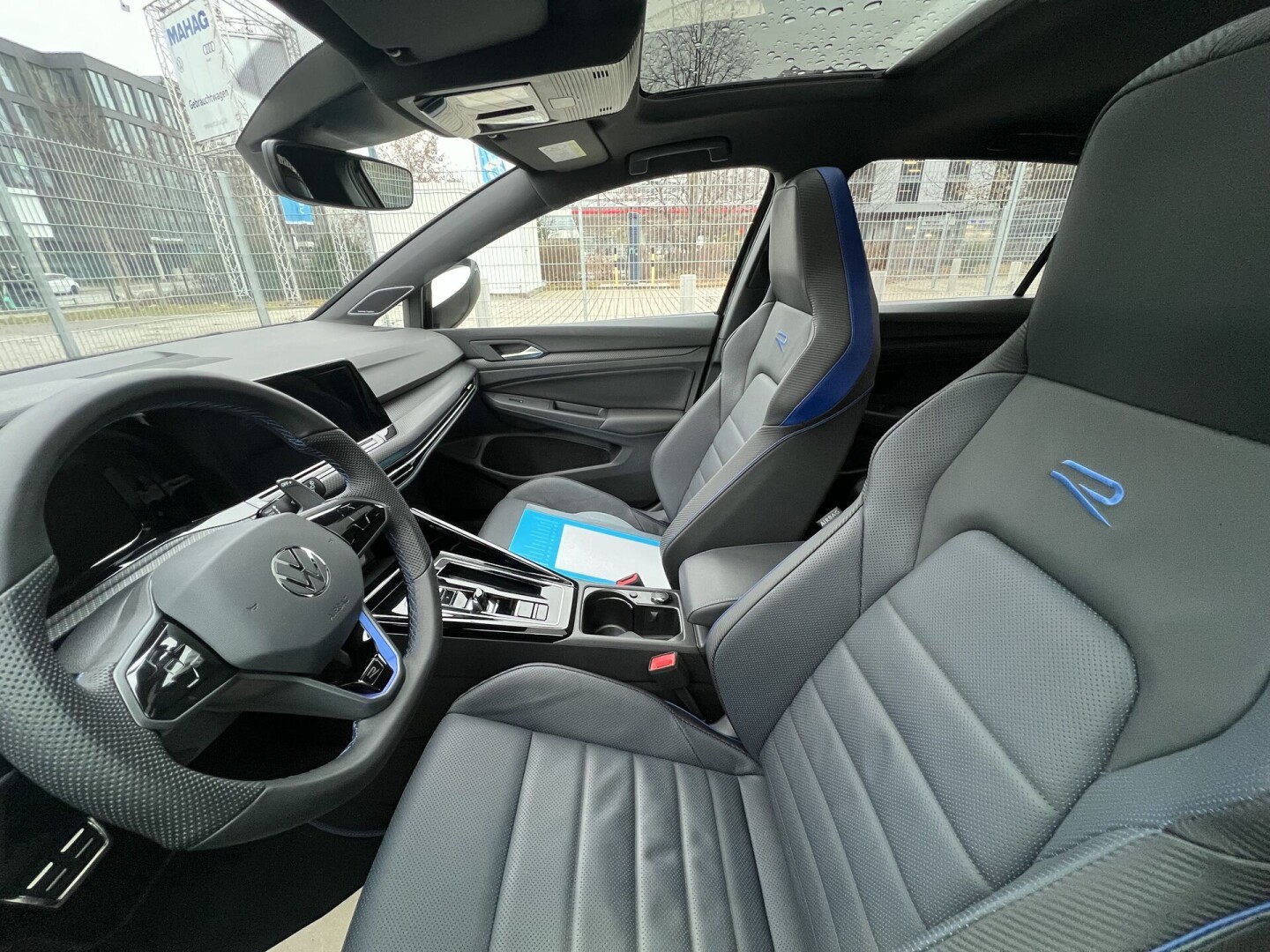 VW Golf 8 R 2.0 TSI DSG 4-Motion Performance  З Німеччини (123076)