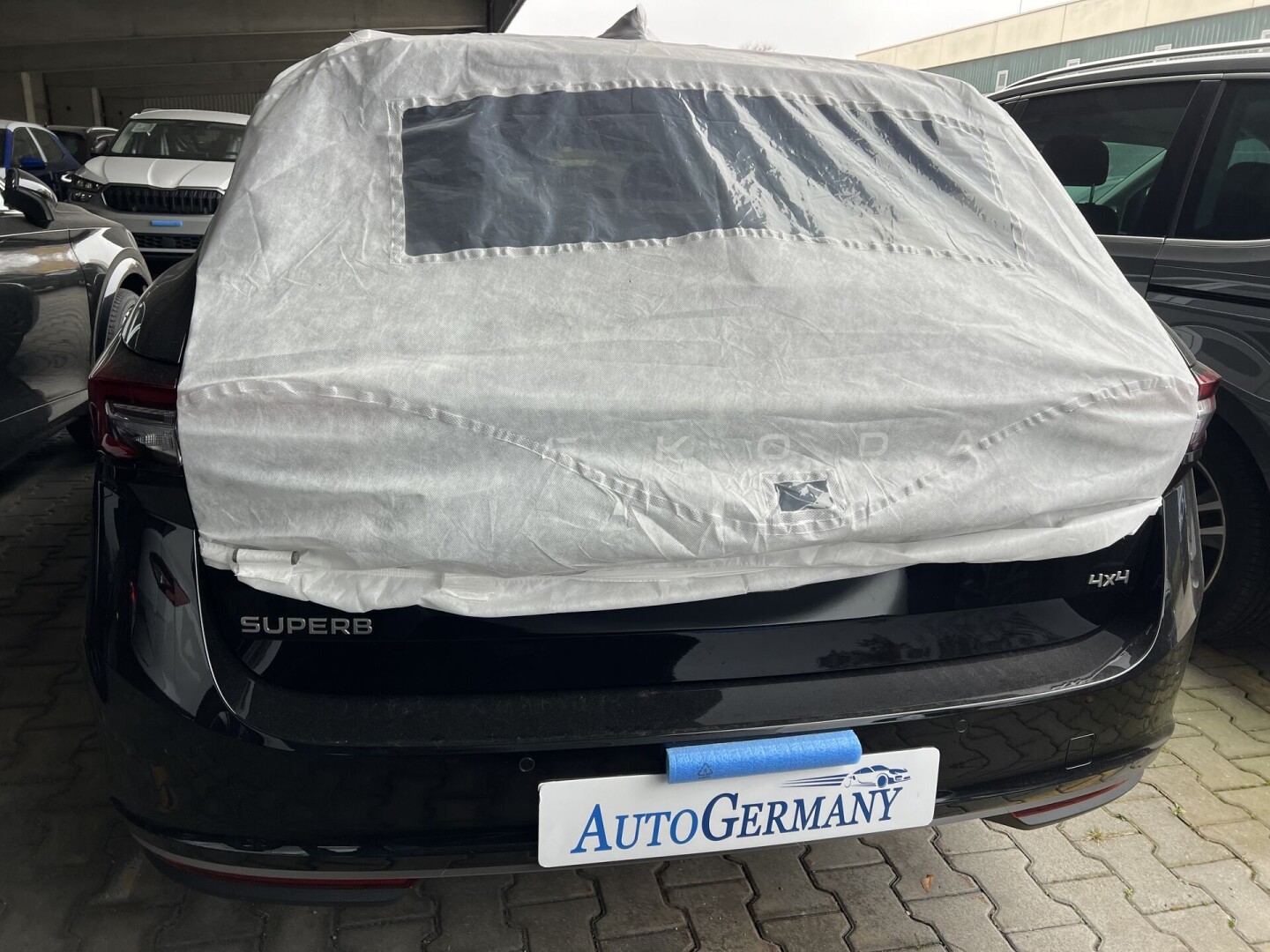 Skoda SuperB 2.0 TDI 193PS 4x4 DSG Laurin&Klement З Німеччини (123200)